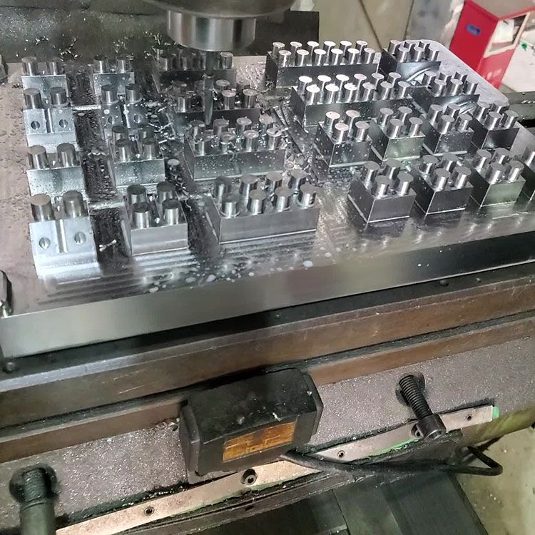 精密多腔模具